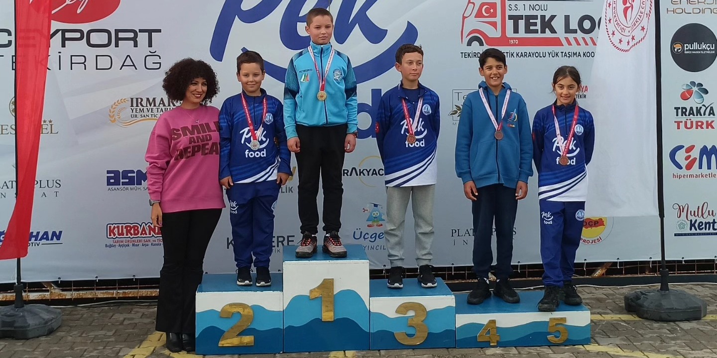 1. Ayak Yelken Yarışları Sona Erdi