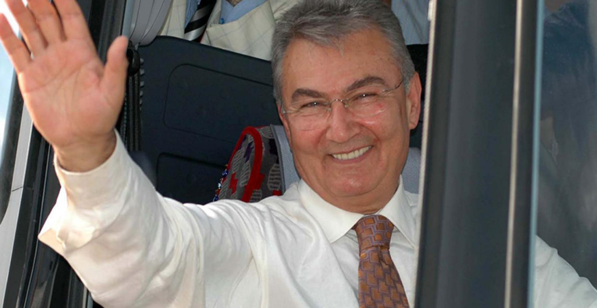 Siyasetin Yarım Asırlık Tanığı: Deniz Baykal Anılıyor